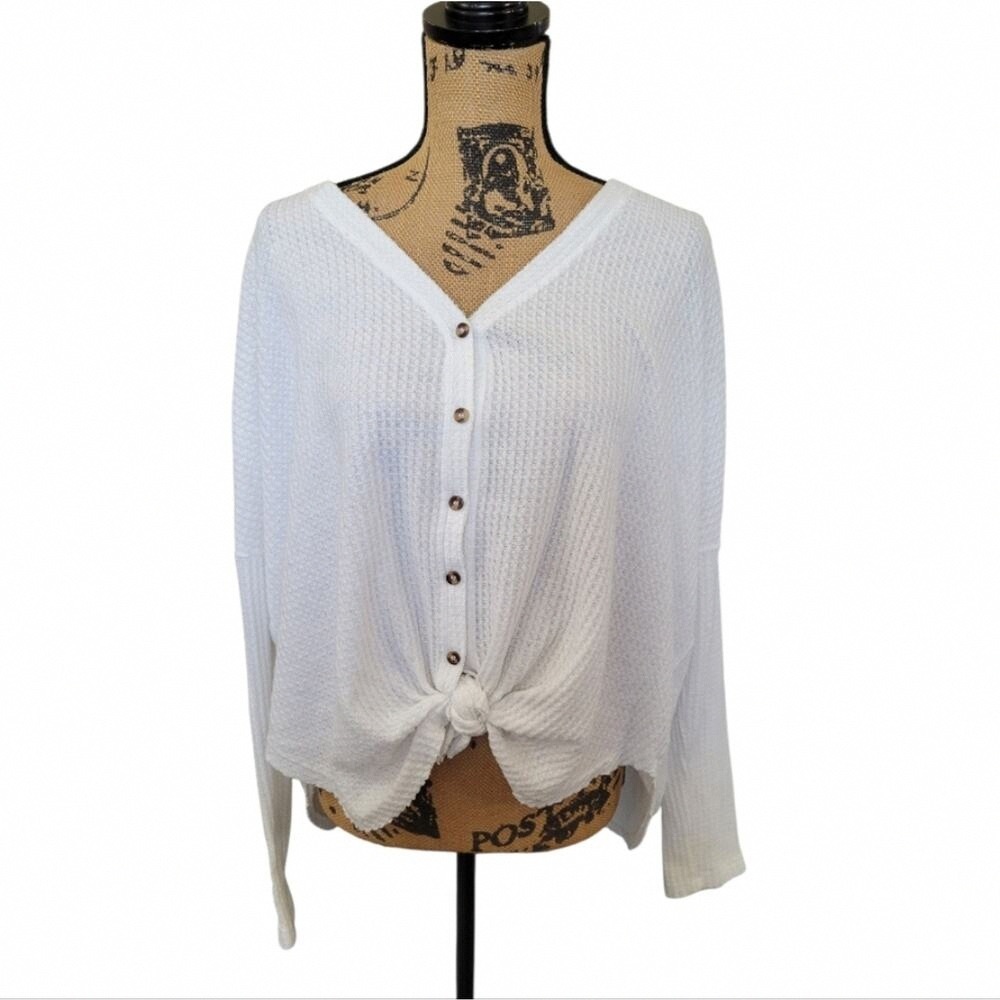 Women's White Button-Down Blouse - image 1